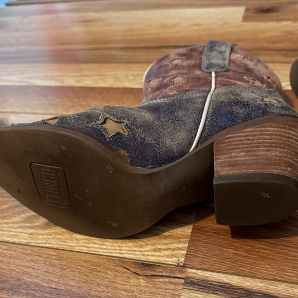 Dingo Distressed Brown and Blue Star Ankle Boots - Picture 7 of 9